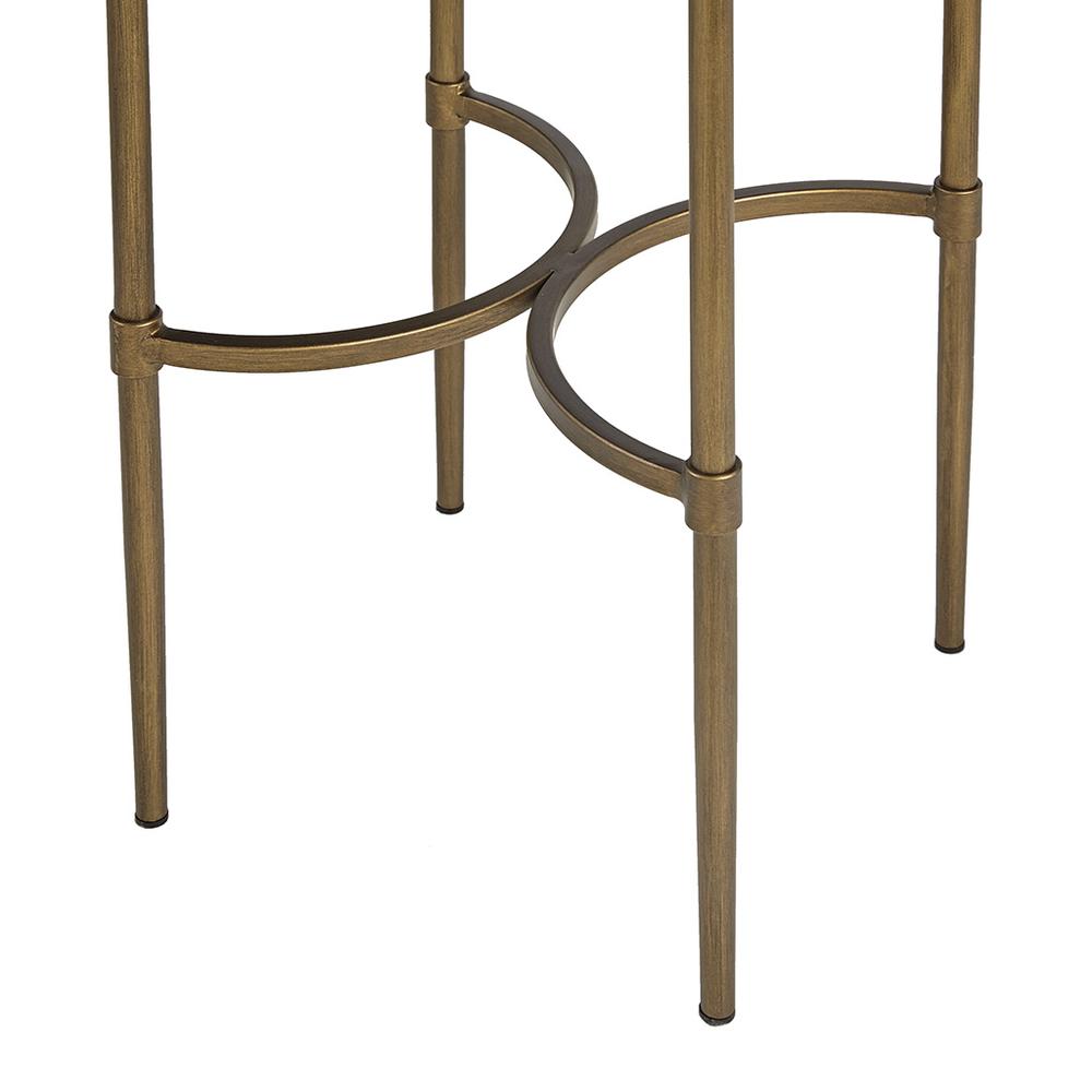 Oval Accent Table. Picture 5
