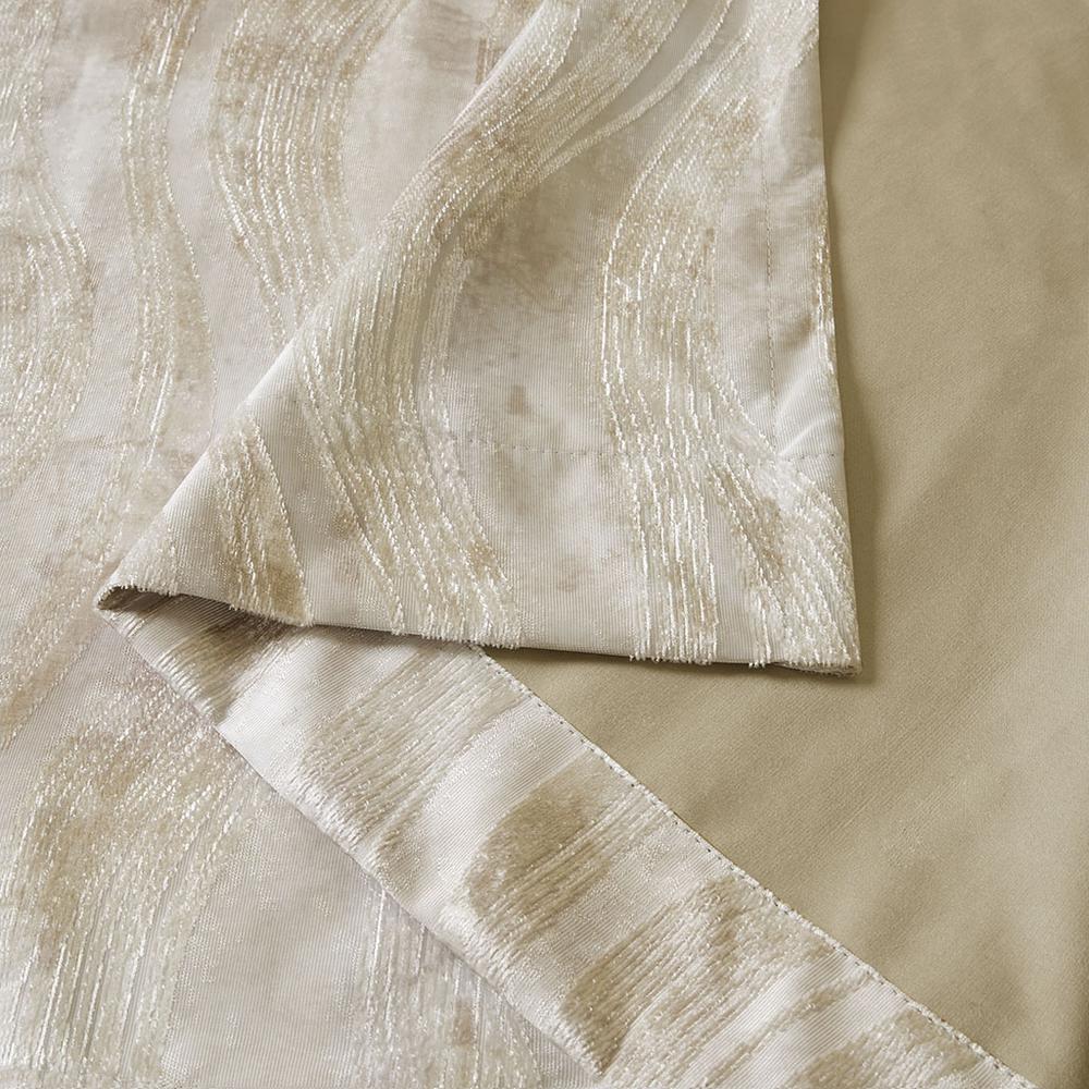 Printed Jacquard Grommet Top Total Blackout Curtain Panel. Picture 1