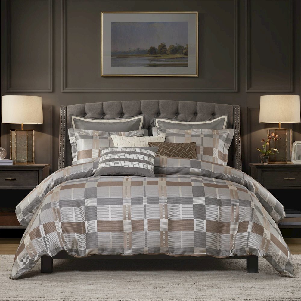 Jacquard Oversized Duvet Style Comforter Set. Picture 2