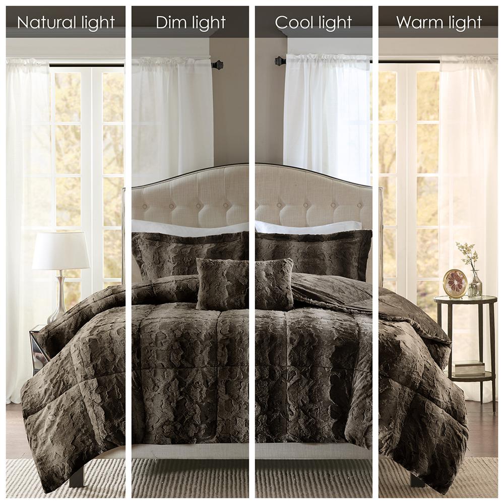 4PC Faux Fur Comforter Set. Picture 1