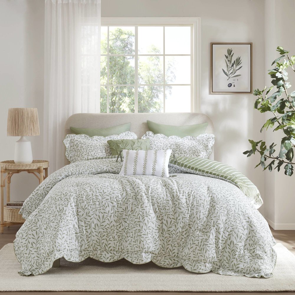 Darcy 5 Piece Print Comforter Set. Picture 5