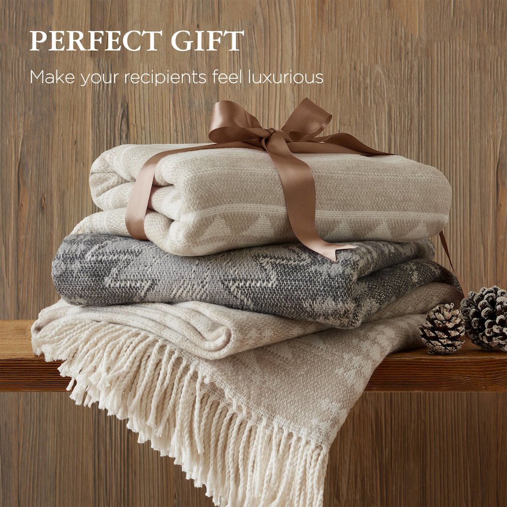 Alberta Cotton Blend Throw. Picture 5