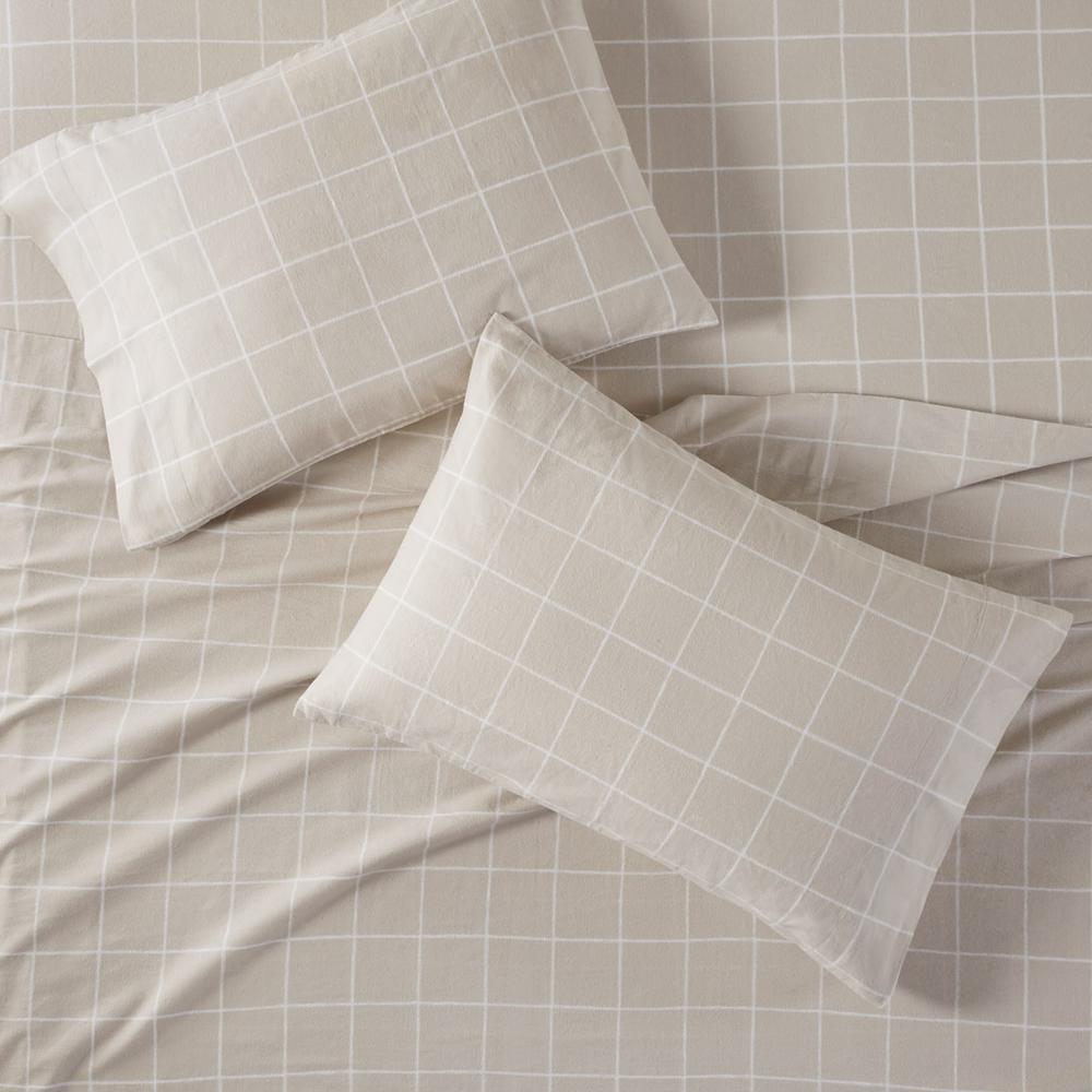 4 Piece Sheet Set. Picture 5