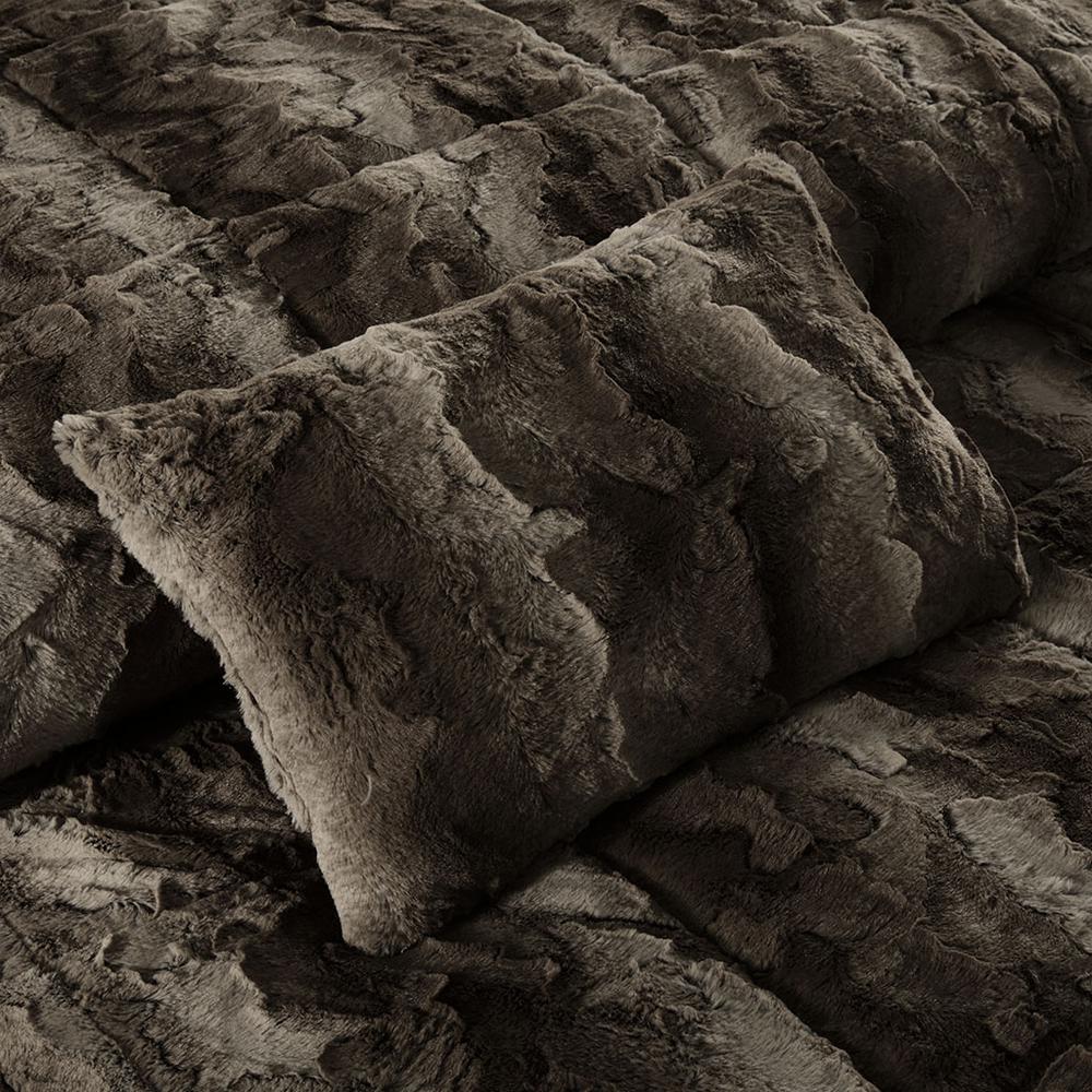 4PC Faux Fur Comforter Set. Picture 3