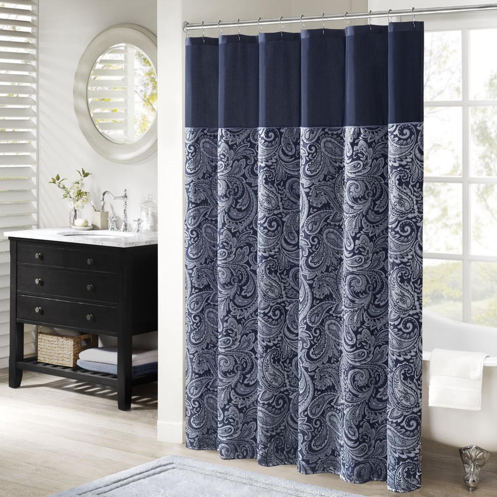 Jacquard Shower Curtain. Picture 4