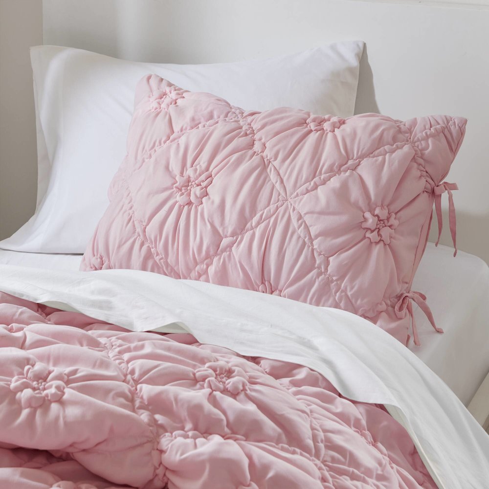 Lily 2PCS Comforter Set, Pink color. Picture 5