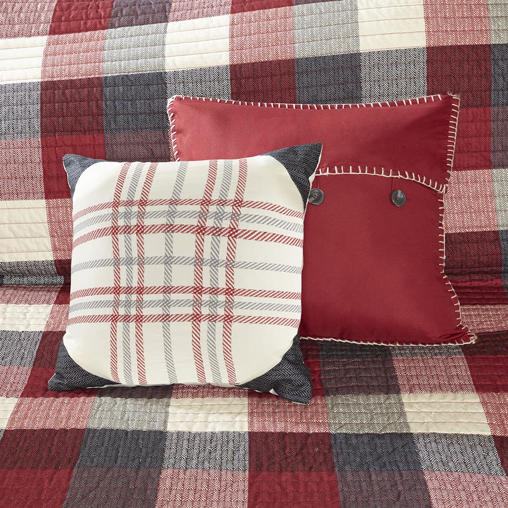6 Piece Printed Herringbone Quilt Set with Throw Pillows. Picture 2