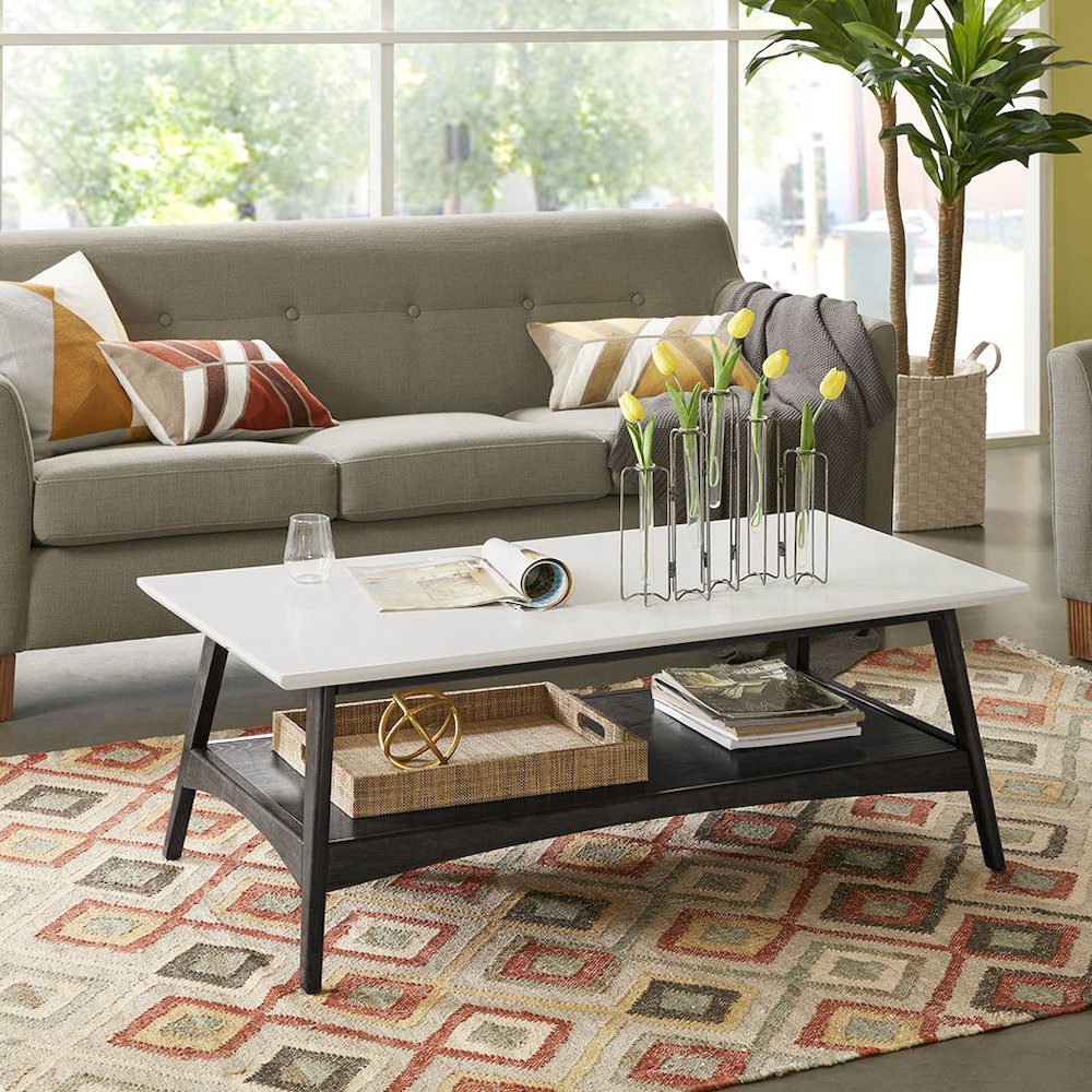 Coffee Table. Picture 4
