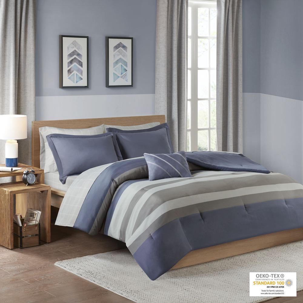 Striped Comforter Set with Bed Sheets. Picture 4