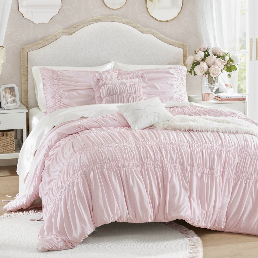 Ella Comforter Set. Picture 2