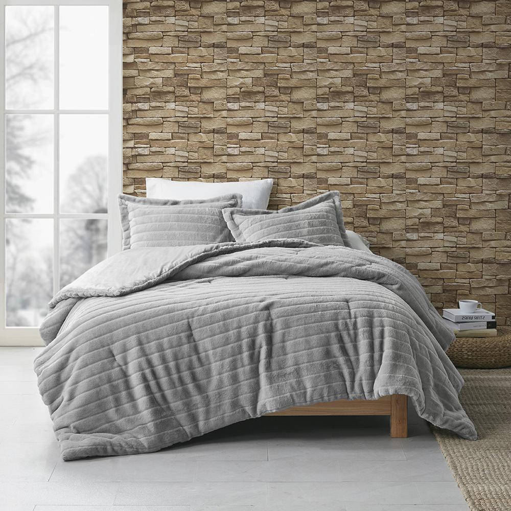 Faux Fur Comforter Set. Picture 5