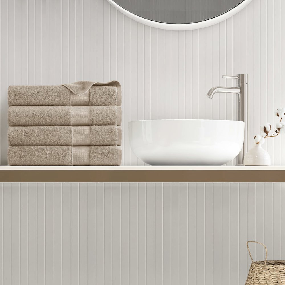 500GSM Plush Towel Set, Beige color. Picture 1