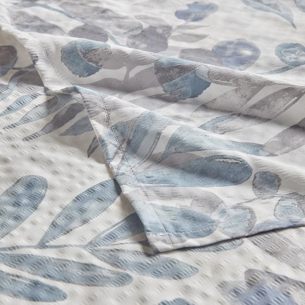 Printed Seersucker Shower Curtain. Picture 5