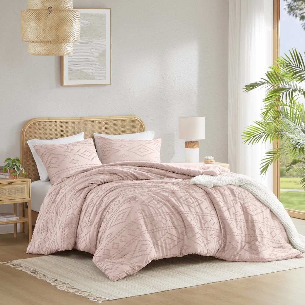 Gigi Comforter Mini Set, Pink color. Picture 1