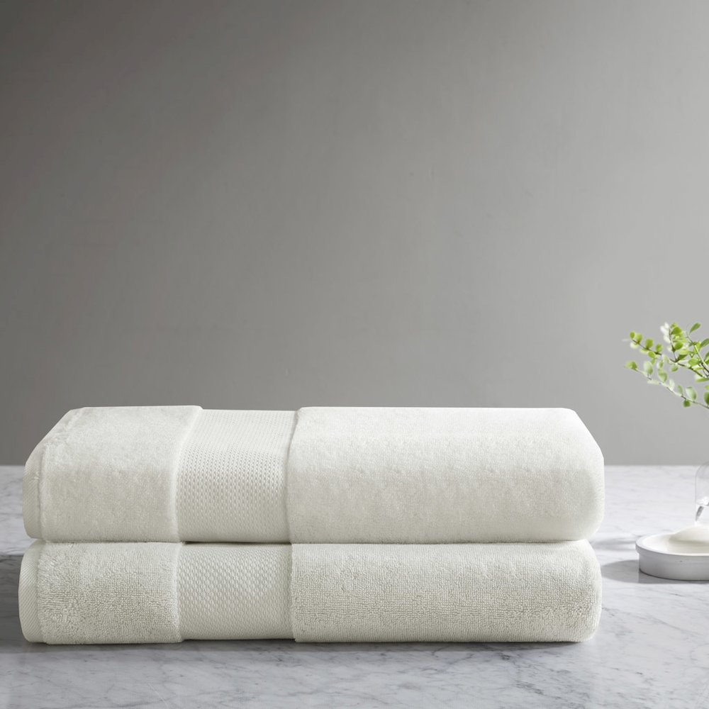 100% Cotton Bath Sheet 2 Piece Set in White Color. Picture 4