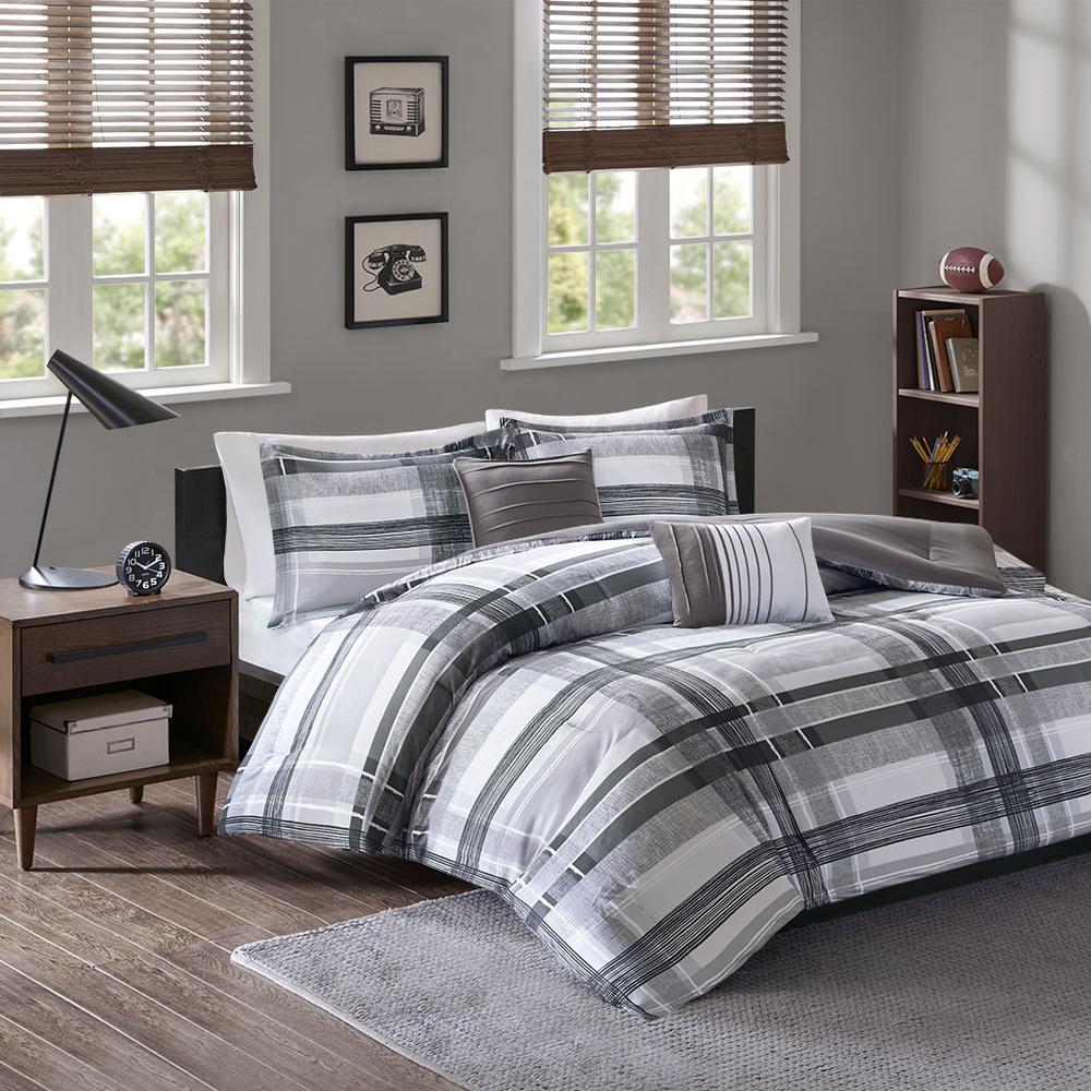 Plaid Comforter Set. Picture 4