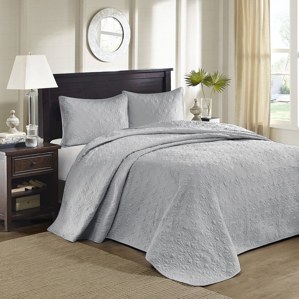 Reversible Bedspread Set. Picture 4