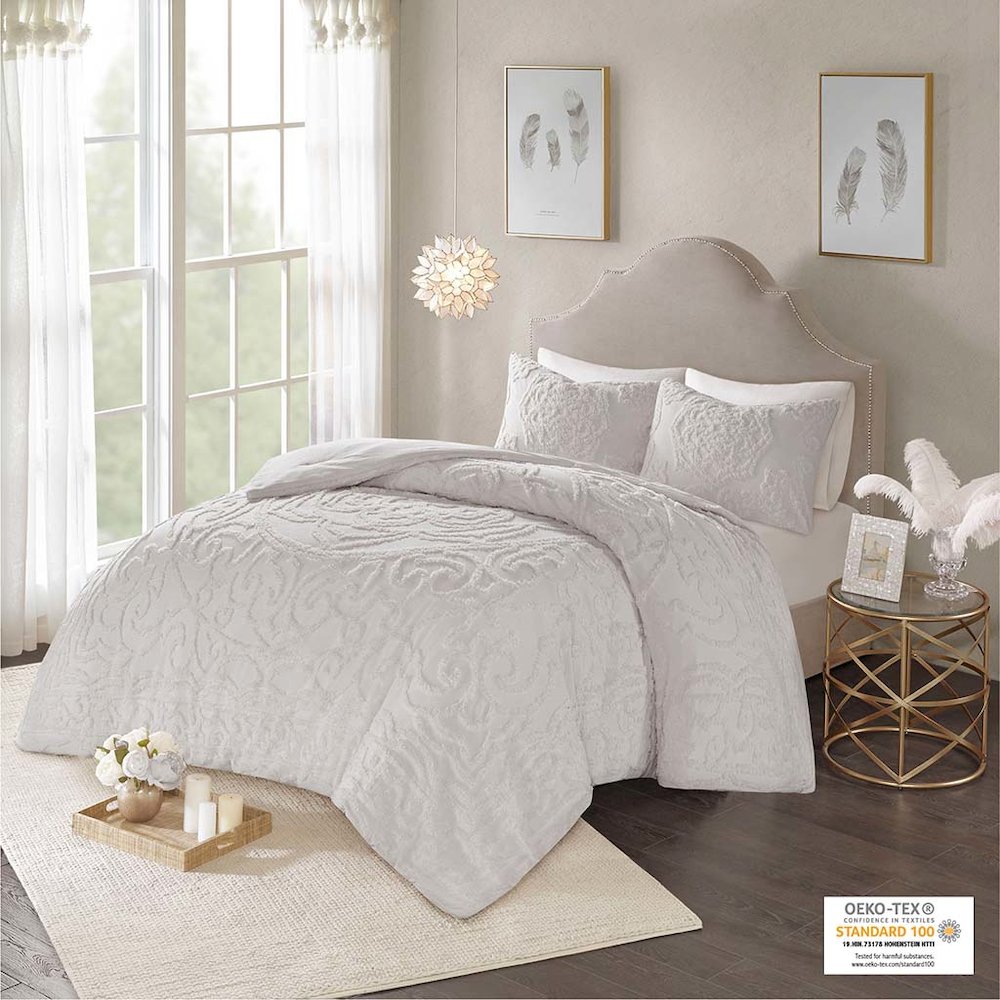3-Piece Tufted Cotton Chenille Medallion Comforter Set. Picture 4
