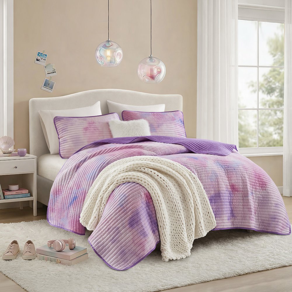 Cassiopeia Watercolor Tie Dye Printed Quilt Set with Throw Pillow. Picture 4