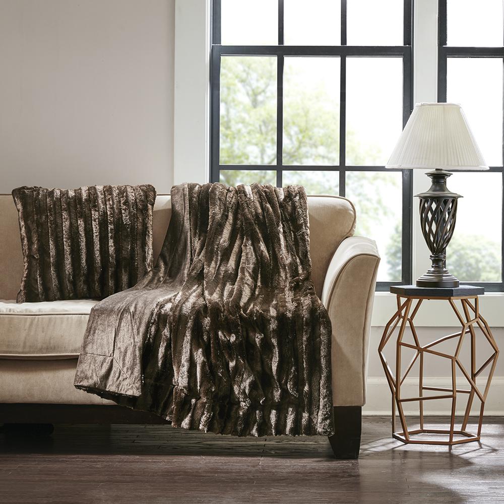 Faux Fur Square Pillow. Picture 2