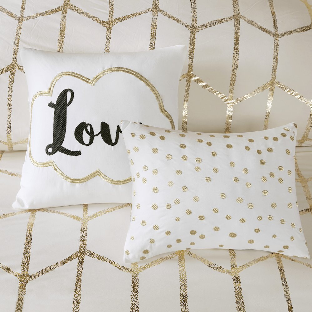 Raina 100% Polyester Brushed Microfiber Printed Comforter Set. Picture 5