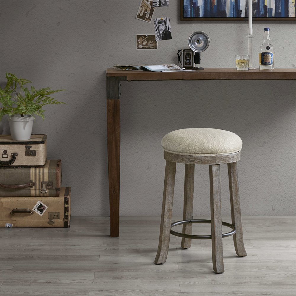 Swivel Counter Stool. Picture 4
