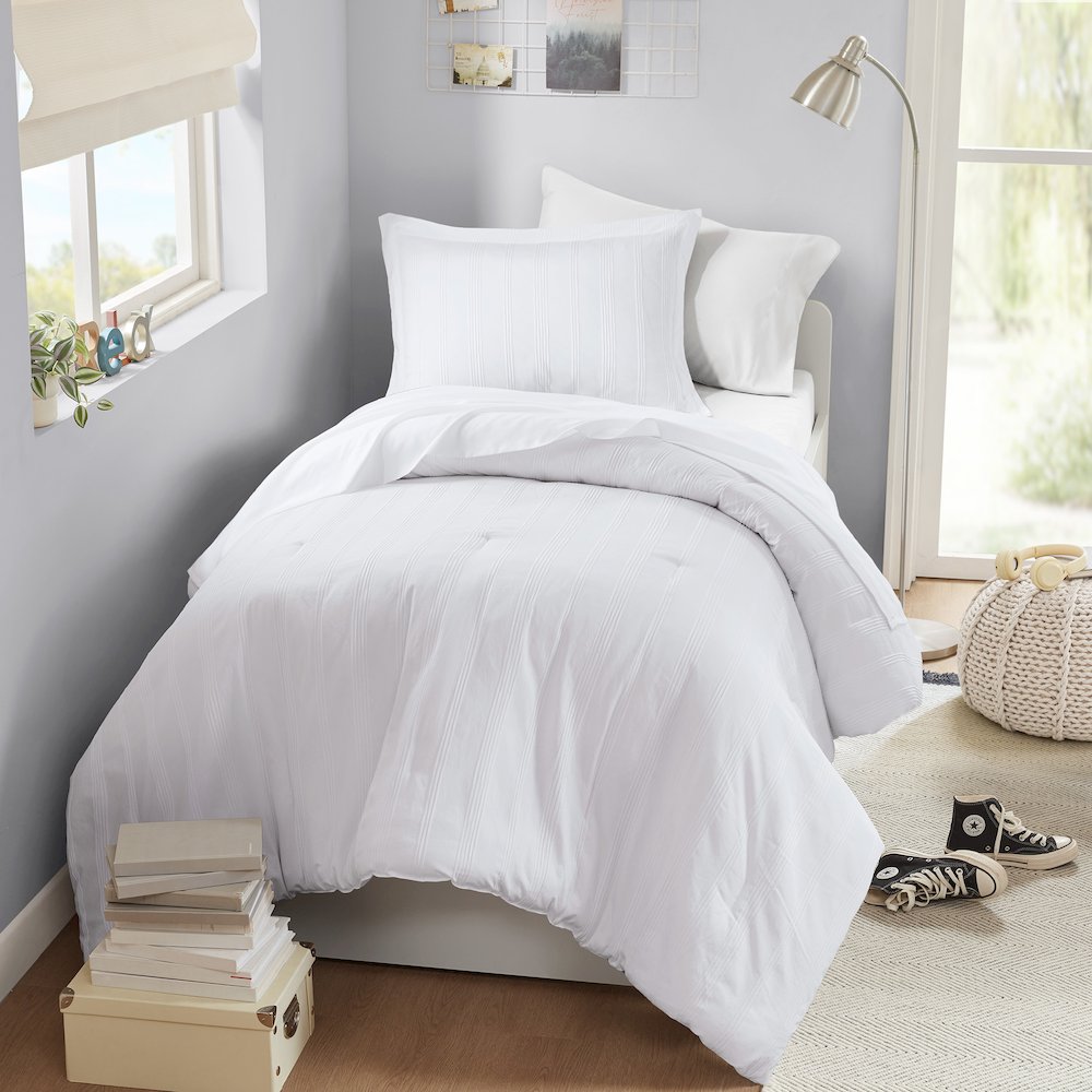 Logan Woven Striped Comforter Set, White color. Picture 5