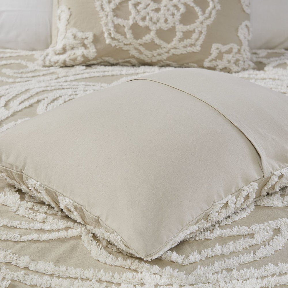 Tufted Cotton Chenille Medallion Comforter Set. Picture 3