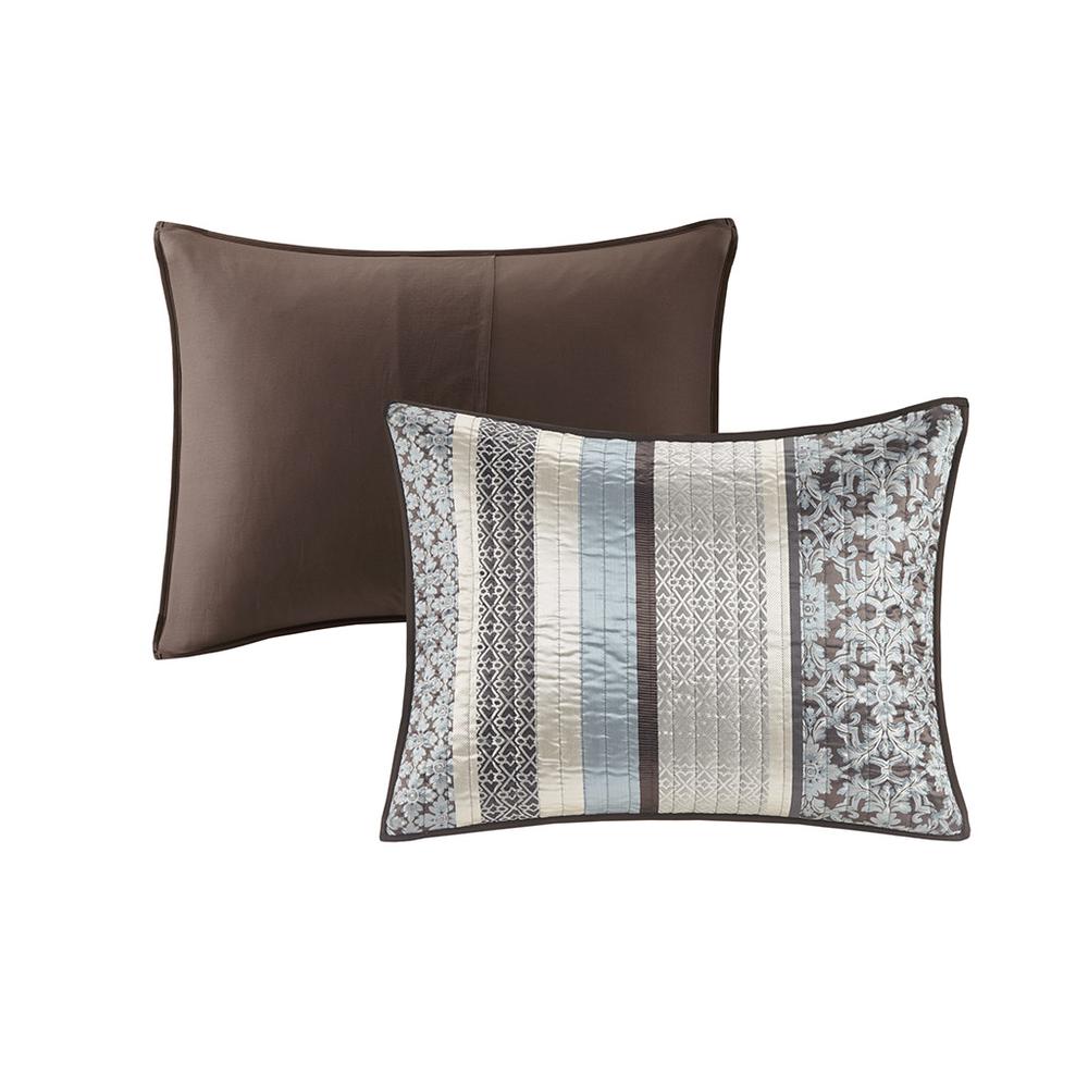 5 Piece Jacquard Quilt Set with Throw Pillows. Picture 2