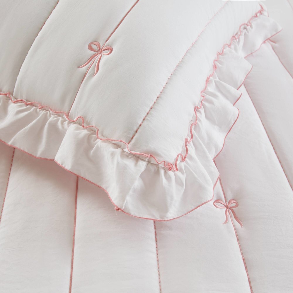 Liv Quilt Set. Picture 2
