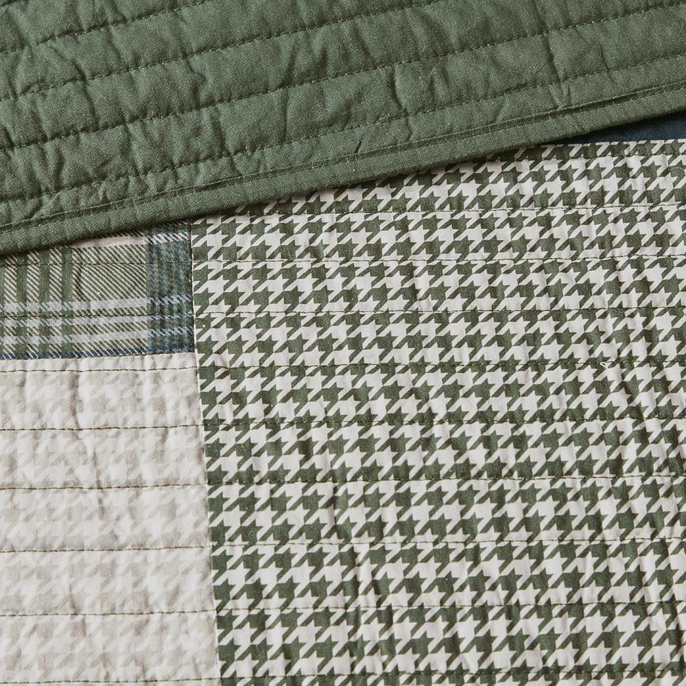Mill Creek Oversized Cotton Quilt Set, Green color. Picture 3