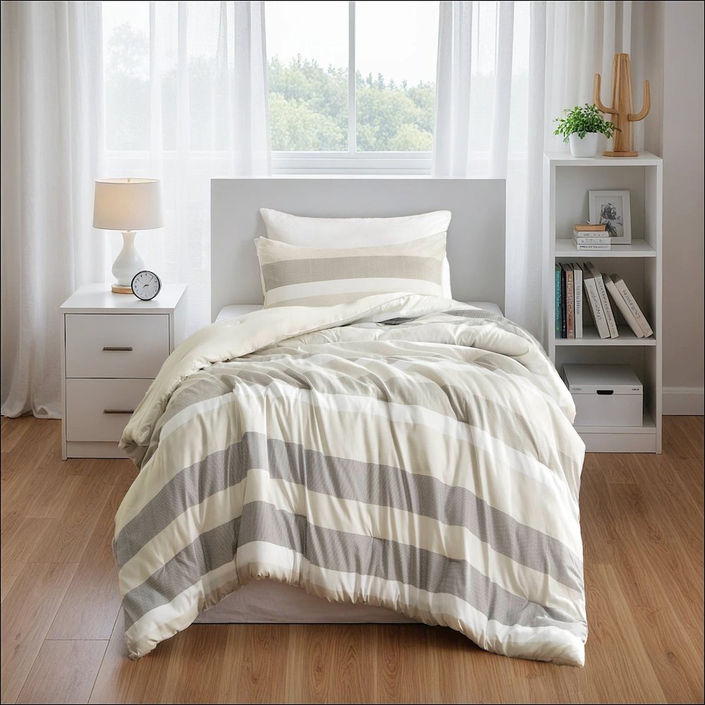 Blais Stripe Textured Print Comforter Set. Picture 1