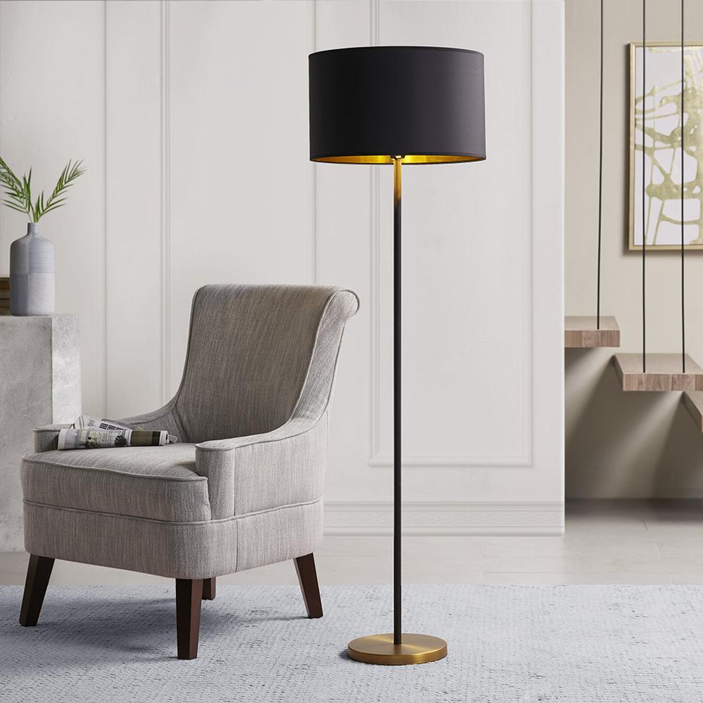 Metal Floor Lamp. Picture 2
