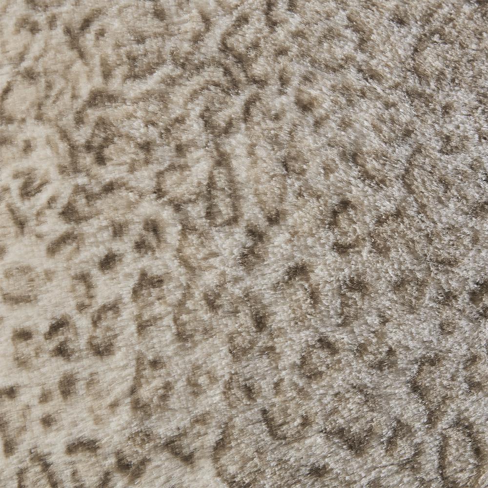 Faux Fur Square Pillow. Picture 2