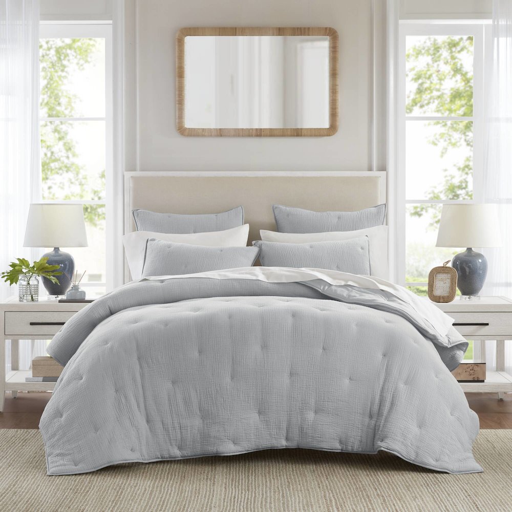 Breeze Cotton Gauze  Embroidered Quilt Set, Blue color. Picture 1