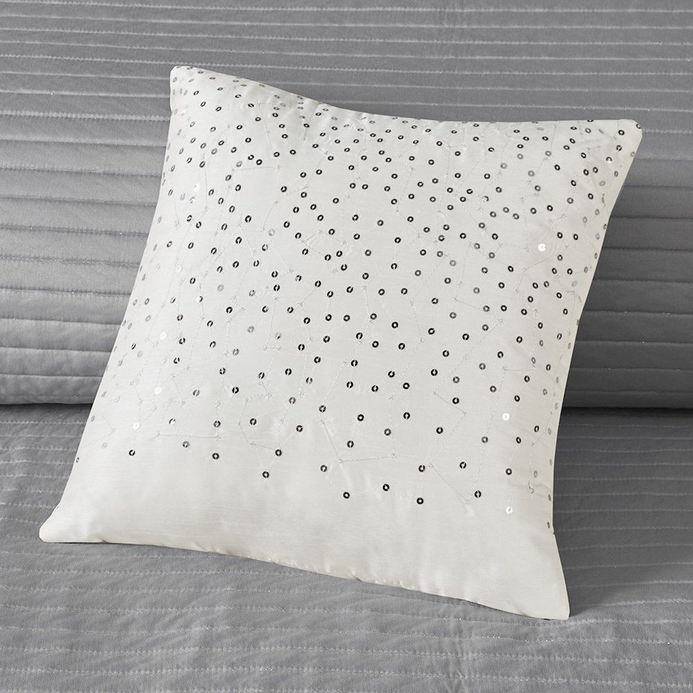 6 Piece Reversible Jacquard Quilt Set with Throw Pillows. Picture 5