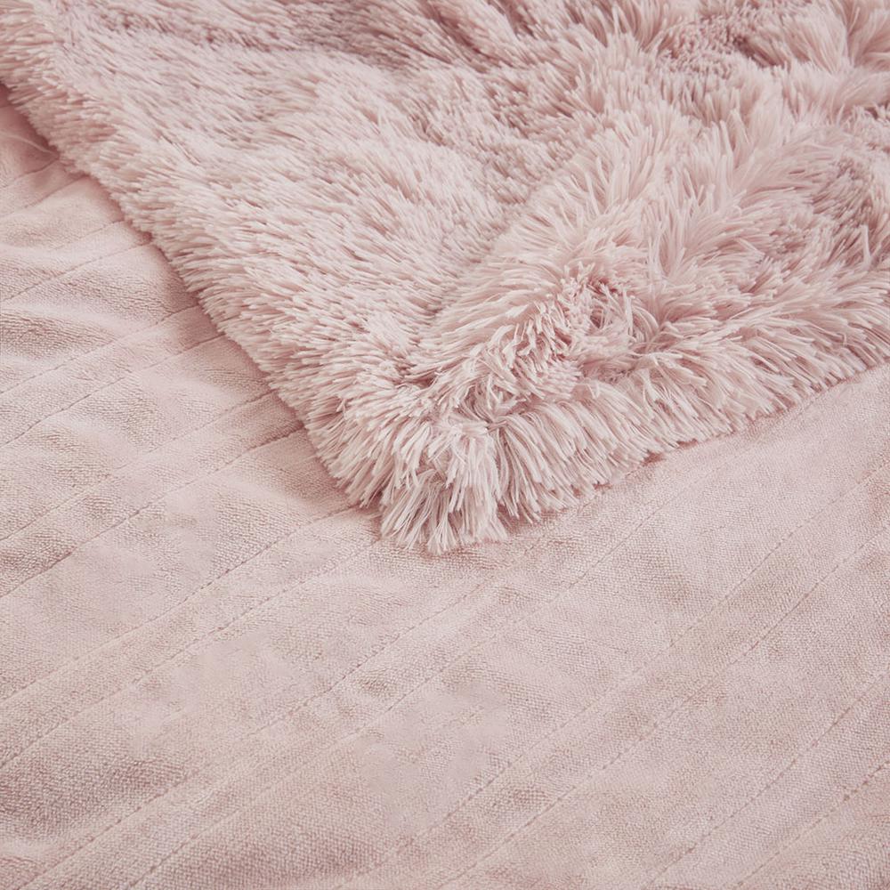 Shaggy Faux Fur Heated Throw. Picture 2