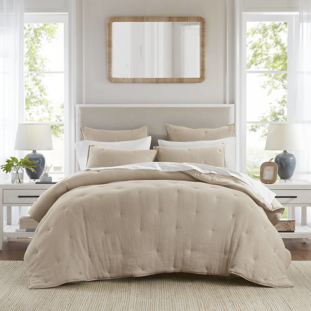 Breeze Cotton Gauze  Embroidered Quilt Set, Taupe color. Picture 1