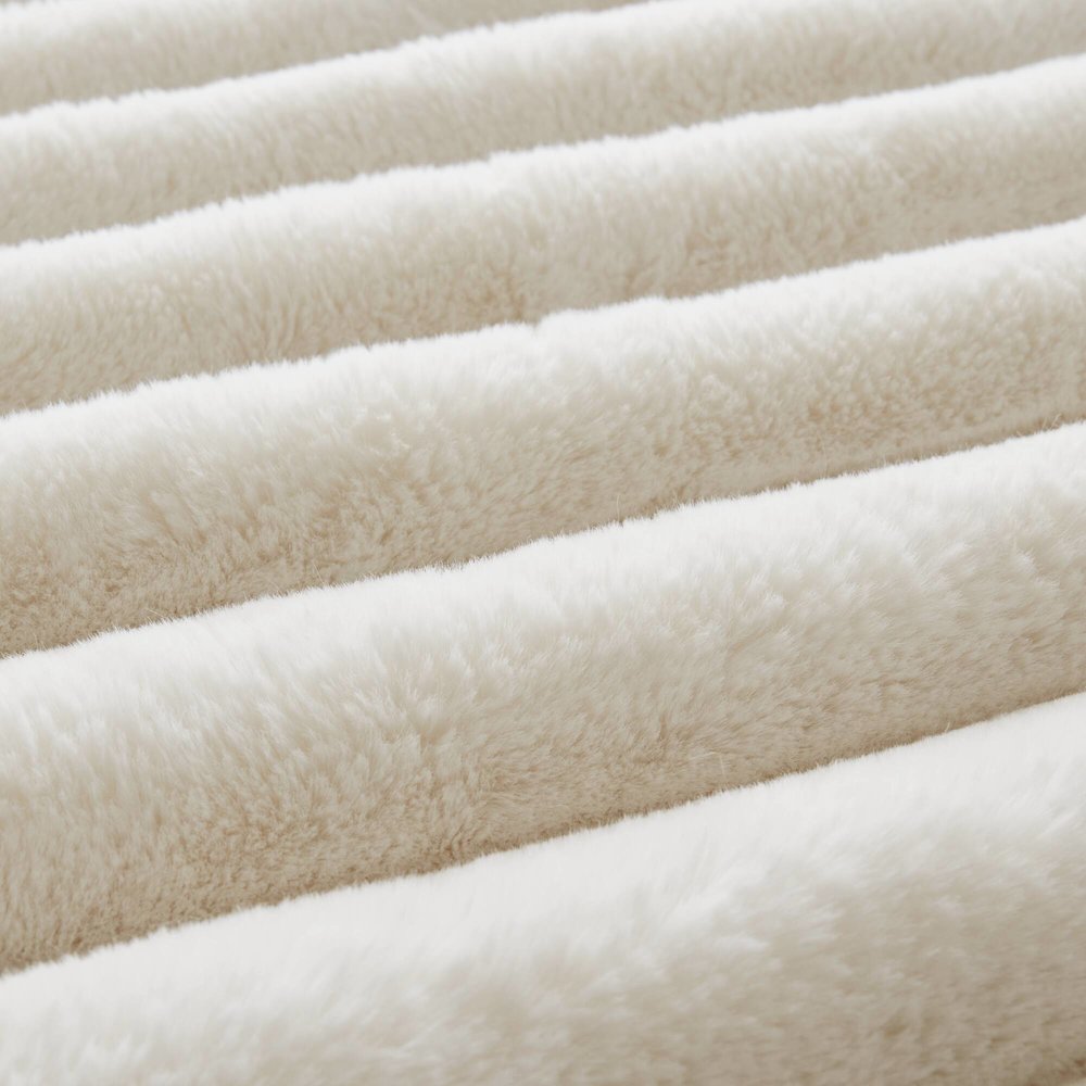 Jasmine Ultrasoft Faux Fur Ribbed Comforter Set, Ivory color. Picture 3