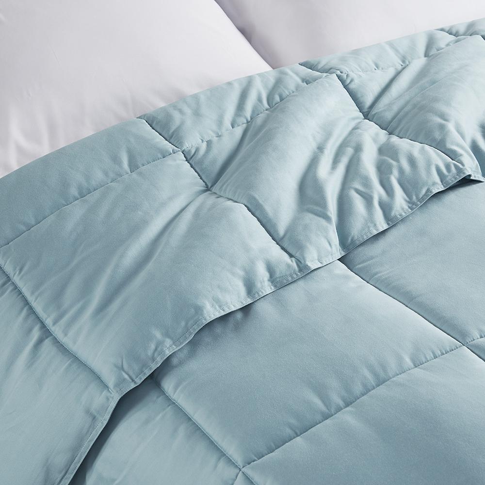 300 Thread Count Cotton Shell Luxury Down Alternative Comforter. Picture 3