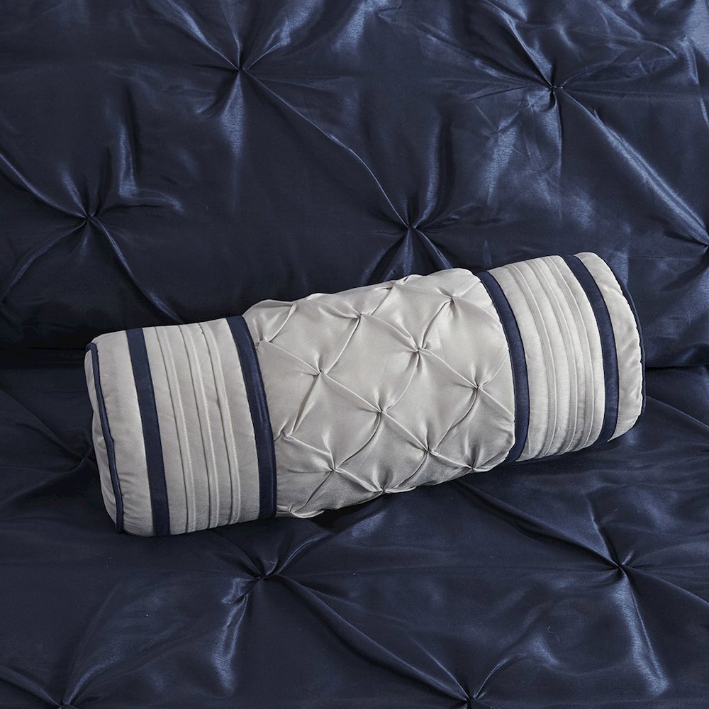 7 Piece Tufted Comforter Set. Picture 2
