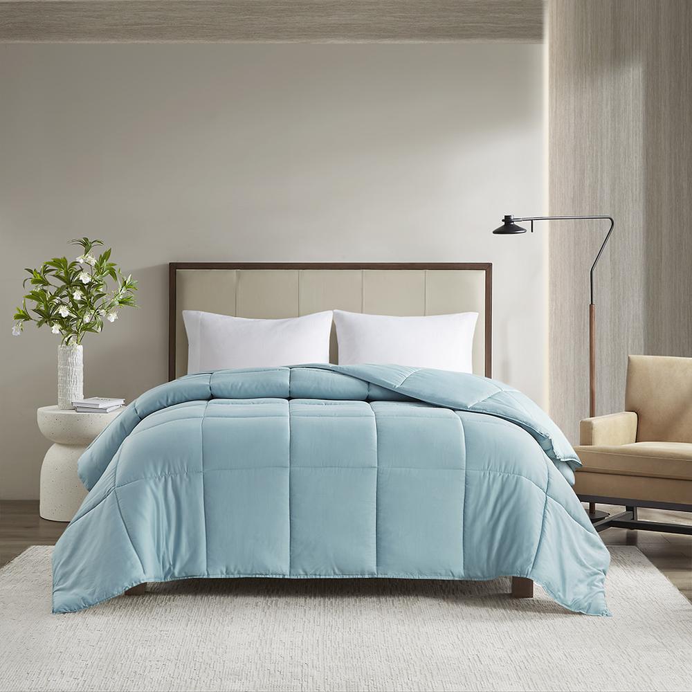 300 Thread Count Cotton Shell Luxury Down Alternative Comforter. Picture 4