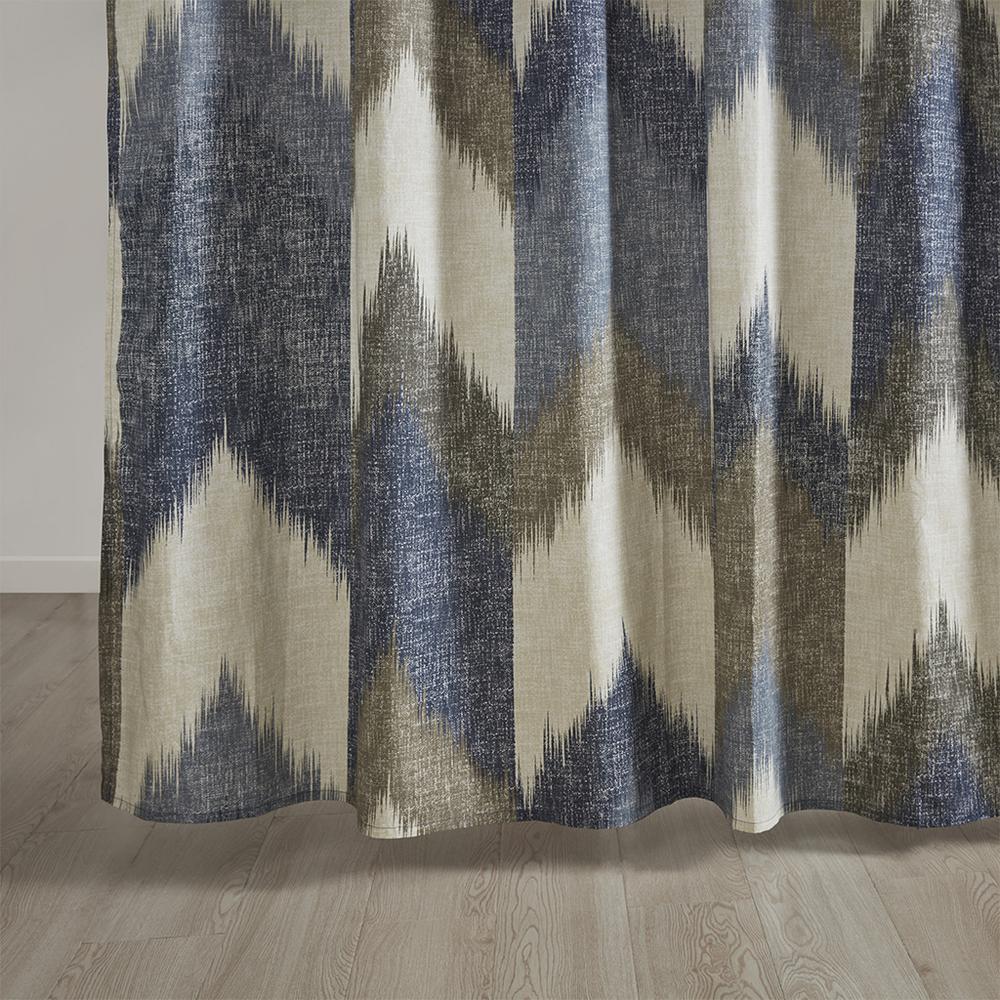 Cotton Printed Shower Curtain. Picture 1