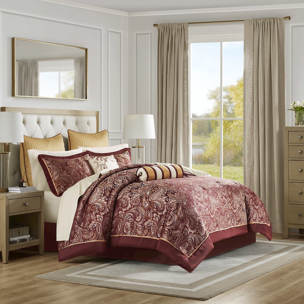 12 Piece Comforter Set with Cotton Bed Sheets. Picture 4
