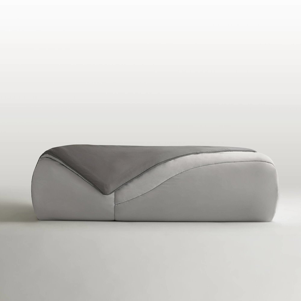 Reversible Tencel Comforter Blanket, Gray color. Picture 1