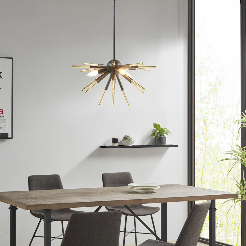 3-Light Spiked Chandelier. Picture 2