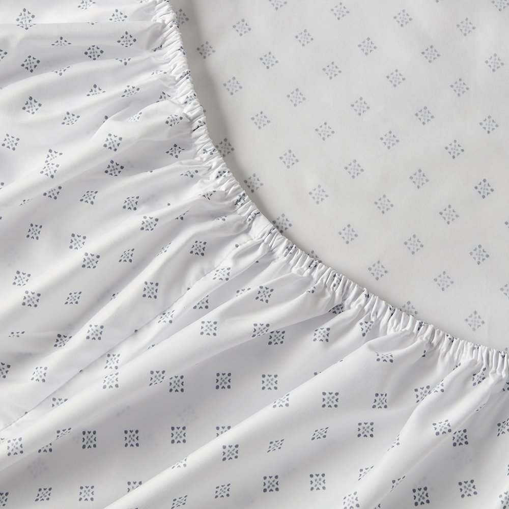 Camden Chambray Print Solid Comforter Set, Navy color. Picture 3