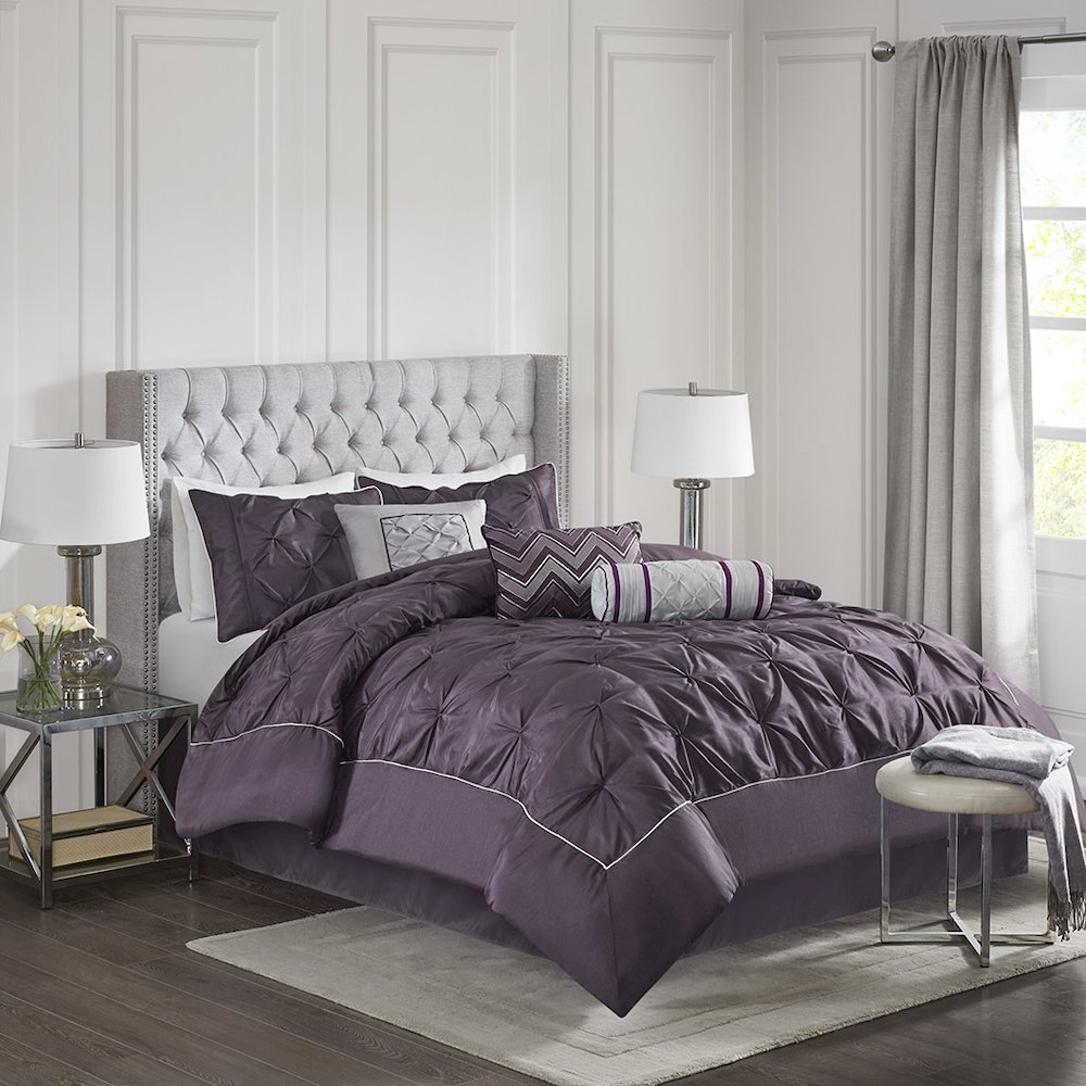 7 Piece Tufted Comforter Set. Picture 4