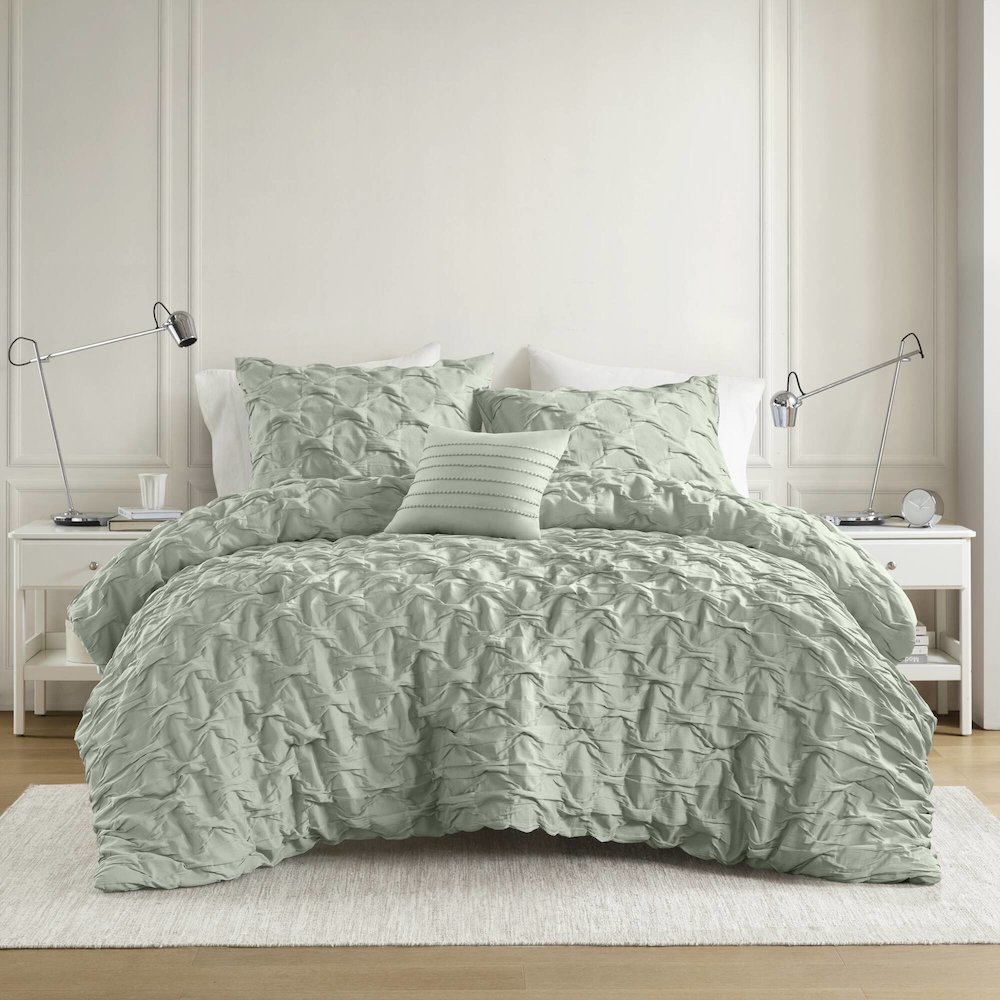 Bailey Diamond Pucker Woven Comforter Set, Green color. Picture 3