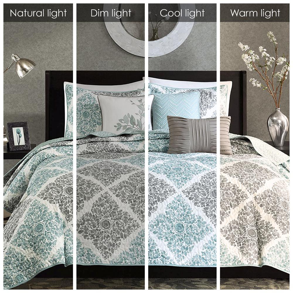 6 Piece Printed Quilt Set with Throw Pillows. Picture 3
